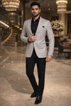 Blazer gris lin à carreaux homme témoin