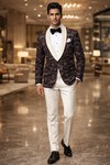 Blazer vino solapa crema estampada negra slim 2 botones