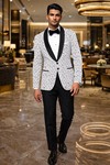 Mens White Floral Print Shawl Lapel Tuxedo 2 Piece Slim Fit Party Wear