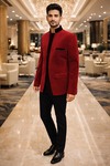 Traje jodhpur novio terciopelo granate