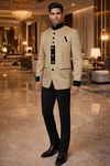 Costume Jodhpuri doré col velours vert