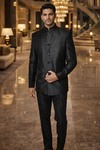 Costume Jodhpuri noir cinq boutons